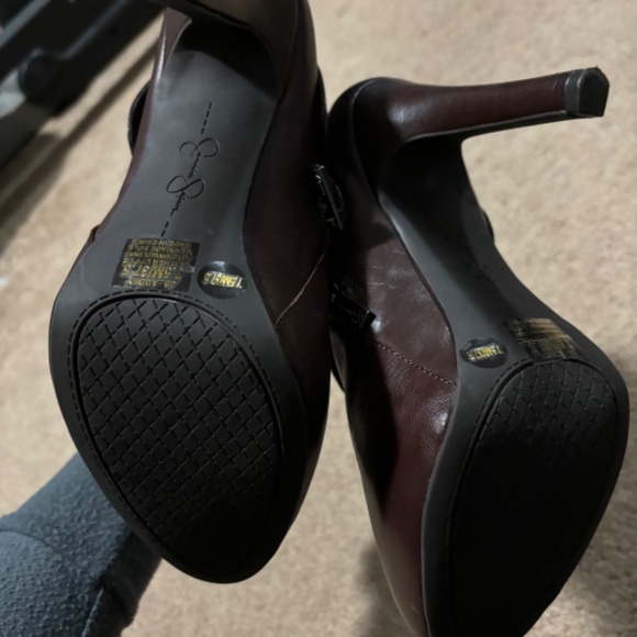 Brown leather Booties - Picture 4 of 4